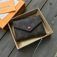 LV Wallet AAA (105)