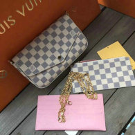 LV Wallet AAA (94)
