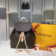LV Backpack (39)