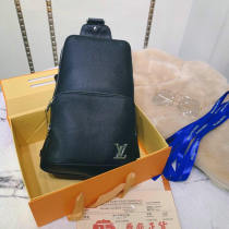 LV Men Bag AAA (28)