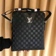 LV Men Bag AAA (111)