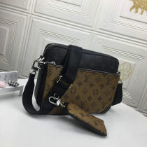 LV Men Bag AAA (35)
