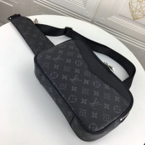 LV Men Bag AAA (20)