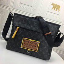 LV Men Bag AAA (24)