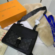 LV Handbag AAA (33)
