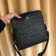 Gucci Men Bag AAA (110)