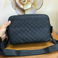 Gucci Men Bag AAA (103)