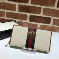 Gucci Wallet (119)