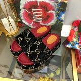 Gucci Women Slipper (5)