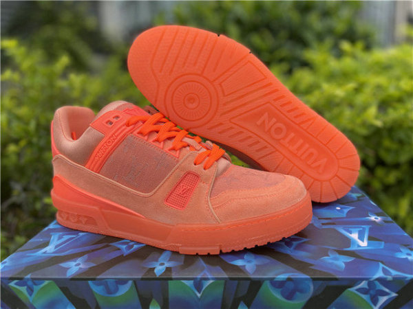 LV SNEAKERS (35)