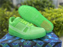 LV SNEAKERS (36) LV SNEAKERS (36)
