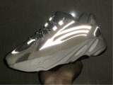 Authentic Y 700 V2 “Cream”