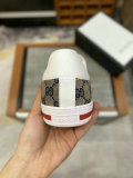 Gucci Men Shoes (90)
