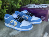 Authentic Supreme x Nike SB Dunk Low White/Metallic Gold-Blue (women)