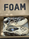 Authentic Y Foam Runner “MX Cream Clay”