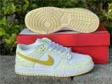 Authentic Nike SB Dunk Low Yllow/White
