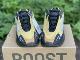 Authentic Y 700 MNVN “Honey Flux”