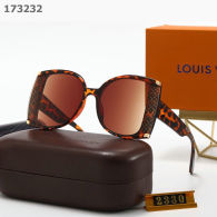 LV Sunglasses AA quality (217)