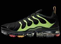 Nike Air VaporMax Plus (74) Nike Air VaporMax Plus (74)