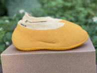 Authentic Y Knit Runner “Sulfur”