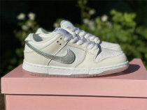 Authentic Diamond x Nike SB Dunk Low “White”