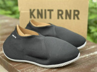Authentic Y Knit Runner Black