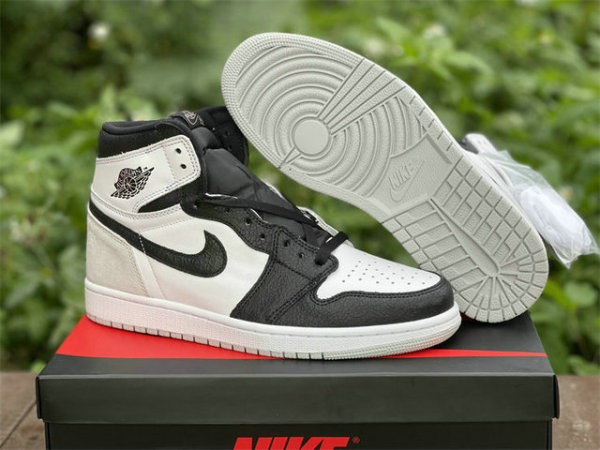 Authentic Air Jordan 1 High OG “Stage Haze” GS