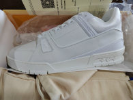 LV SNEAKERS (38)