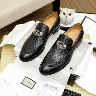 Gucci Men Shoes (121)