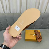 LV Slippers 38-44 (7)