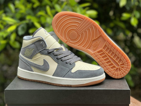Authentic Air Jordan 1 Mid Coconut Milk/Particle Grey-White