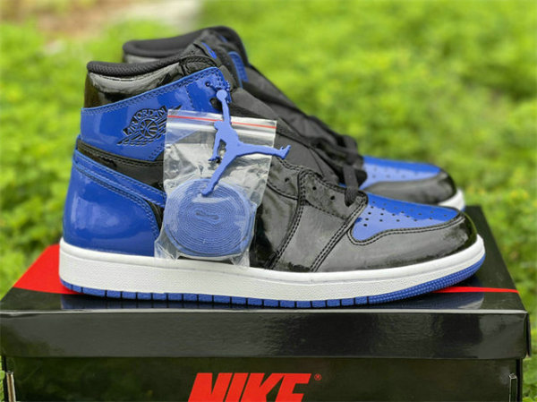 Authentic Air Jordan 1 High OG Black/Varsity Royal-White GS