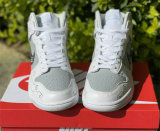 Authentic Nike SB Dunk High Grey/White