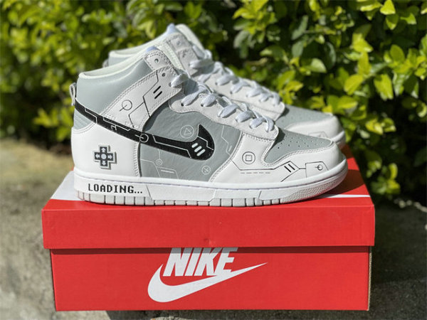 Authentic Nike SB Dunk High Grey/White