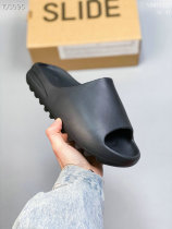 Y Slide “Onyx” - Black (17)