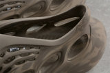 Authentic Y Foam Runner “Stone Sage”