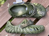 Salehe Bembury × CrocsPollex Clog Cucumber (3)