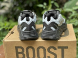 Authentic Y 700 MNVN “Blue Tint”