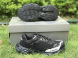 Balenciaga Track 3.0 Sneaker (17)