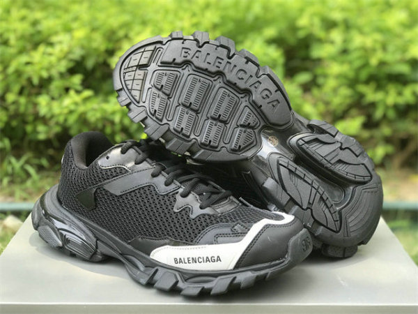 Balenciaga Track 3.0 Sneaker (17)