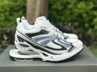 Balenciaga X-PANDER Sneaker (2)