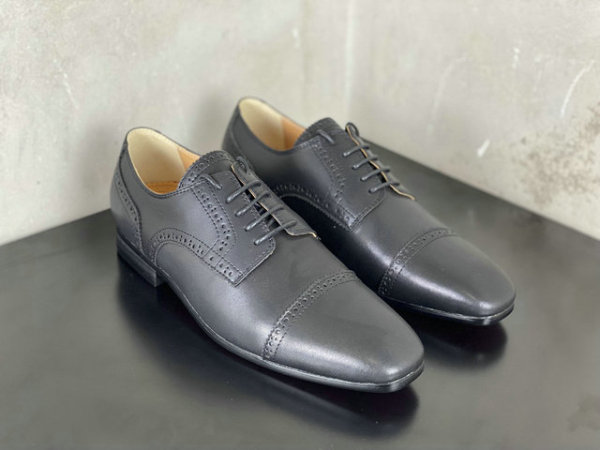 Christian Louboutin Leather Shoes (277)