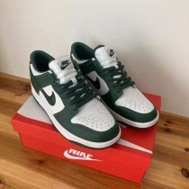 Nike Dunk SB Low (61) Nike Dunk SB Low (61)