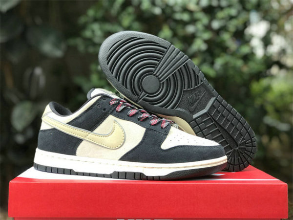 Authentic Nike Dunk Low “Navy Suede”