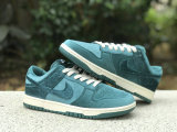Authentic Nike Dunk Low “Green Velvet“