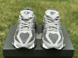 Authentic New Balance 9060 (27)