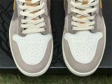 Authentic Air Jordan 1 Low Brume Taupe/Grey/White