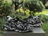 Balenciaga Track 3.0 Sneaker (29)