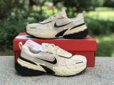 Authentic Nike Runtekk Beige/Black
