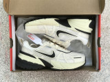 Authentic Nike Runtekk Beige/Black